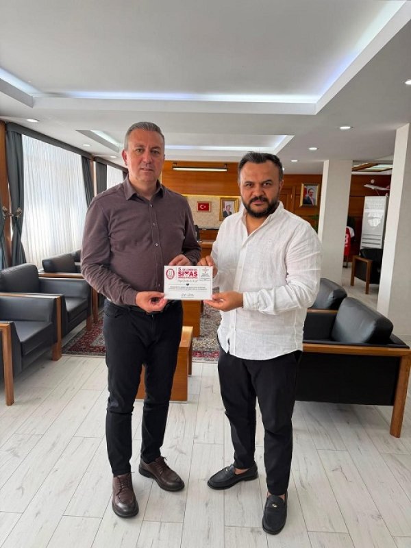 Kadir Zortaş, Sivas Belediye Başkanlarını Kocaeli’ye Davet Etti 