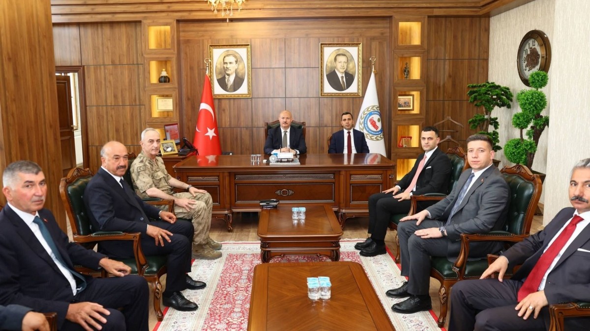Vali Abdullah Küçük Gölbaşı Kaymakamlığı’nı ziyaret etti