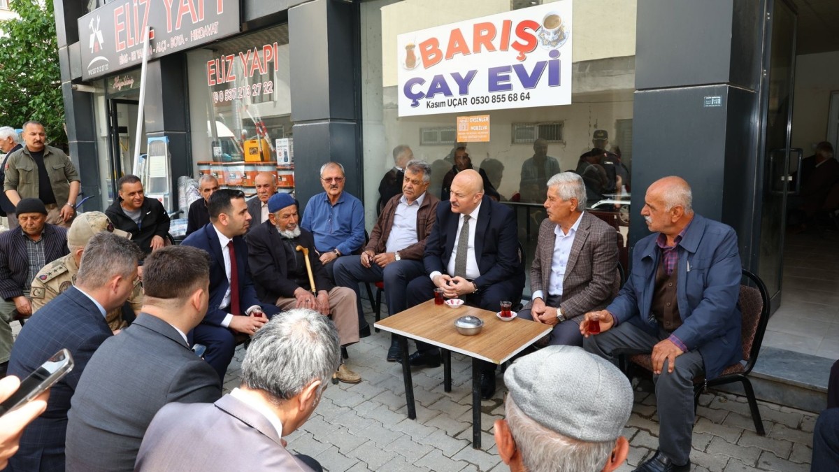Vali Abdullah Küçük’ten Gölbaşı’nda esnaf, güvenlik ve yatırım alanlarına ziyaret